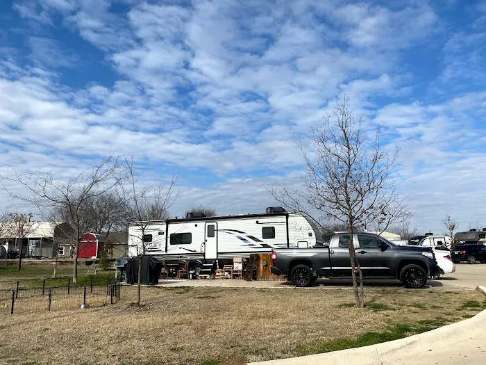Gallagher Acres RV Park Picture 3