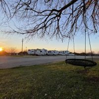 Hooves N Wheels RV Park ico