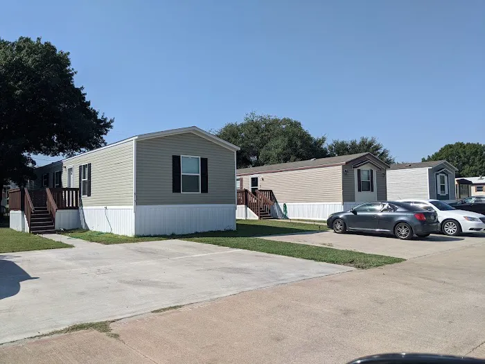 Benbrook Village Picture 9