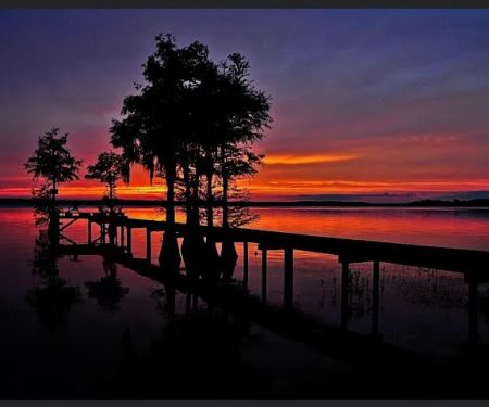 Lakeview Mobile Home and RV park