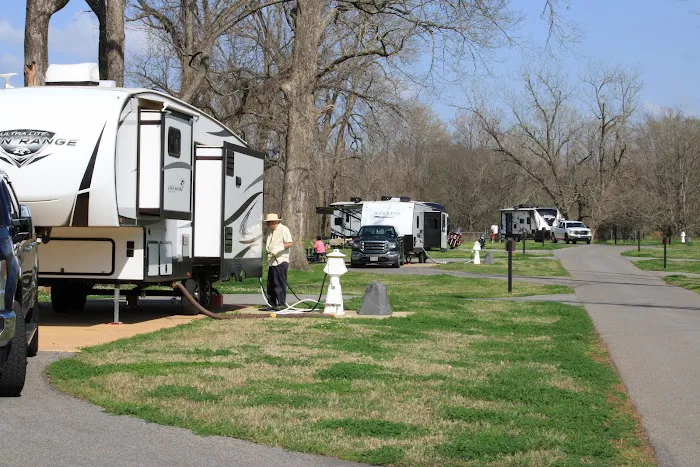 Grand Ecore RV Park Picture 10