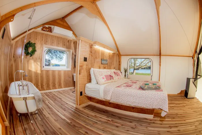 Twin Lakes Camp Resort Picture 6
