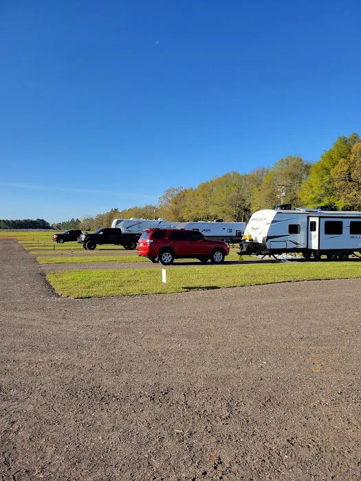 Simple Life Campground Picture 7