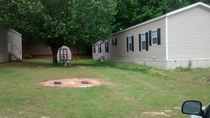 Millstead's Mobile Home Park Picture 1
