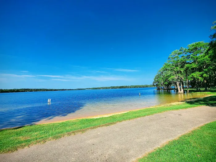 Lake Jackson RV Park Picture 5