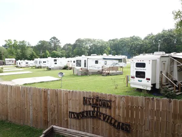 Longleaf RV Park Picture 4