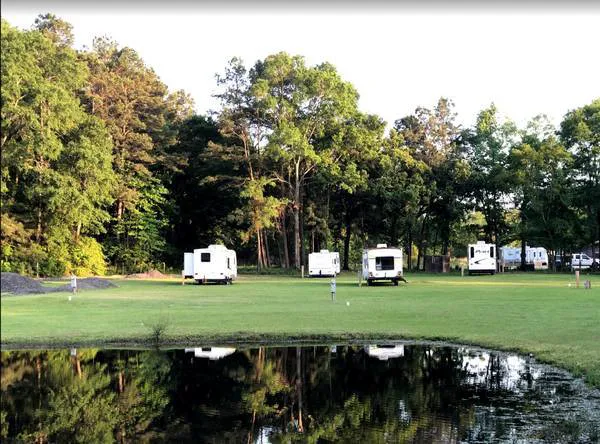 Longleaf RV Park Picture 2