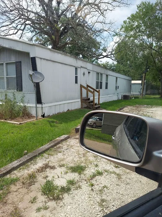 Pine Valley Mobile home Community Picture 3