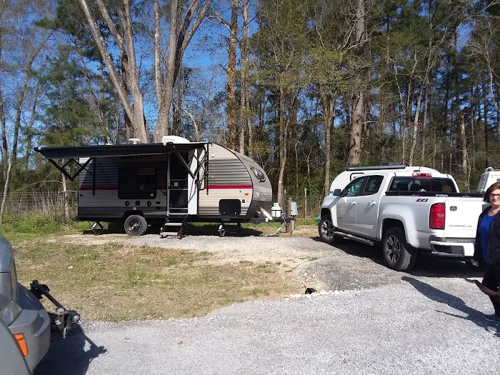 The Covered Wagon RV Park Picture 4