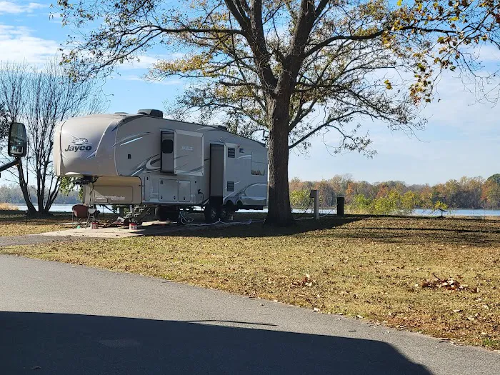 Willow Beach Recreation Area & Campground Picture 4