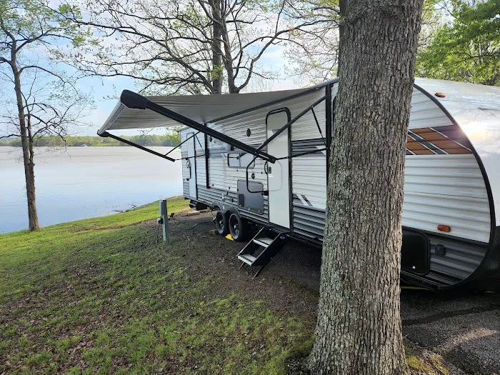 Piney Bay Campground Picture 10