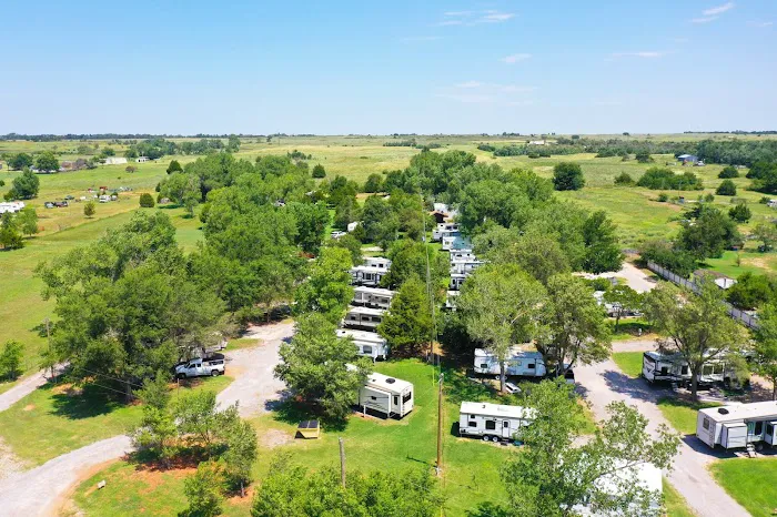 Cottonwood RV Family Park Picture 4