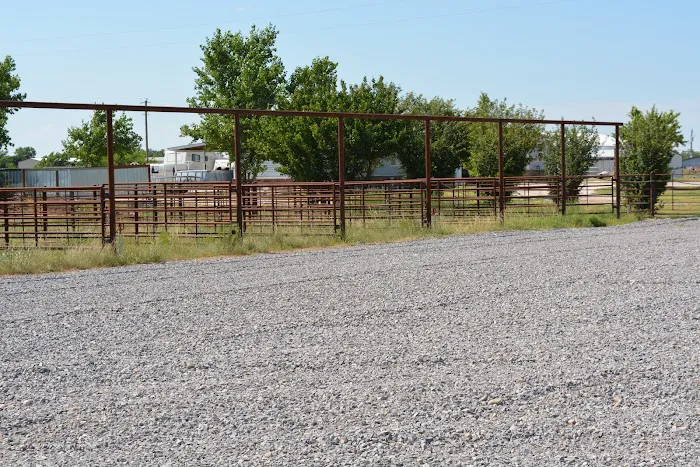 Riata RV & Horse Stop Picture 5