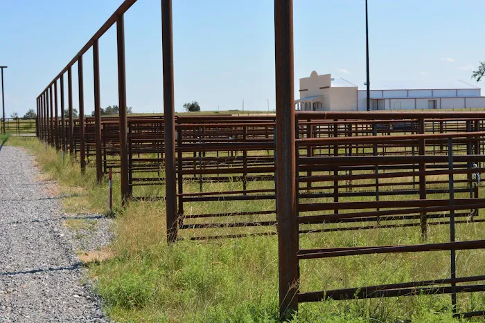 Riata RV & Horse Stop Picture 6