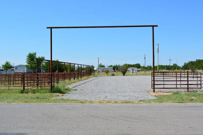 Riata RV & Horse Stop Picture 3
