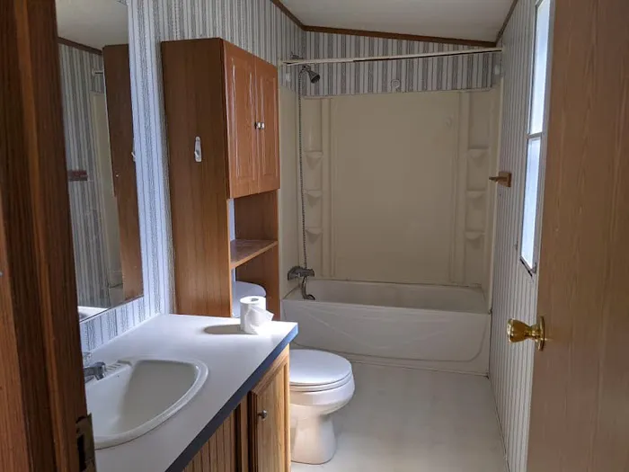 Maple Village Manufactured Home Community Picture 8