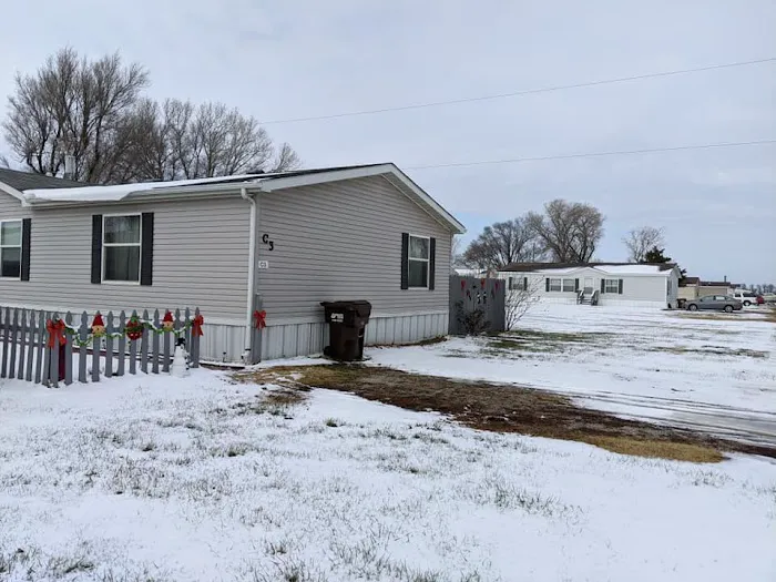 Maple Village Manufactured Home Community Picture 6