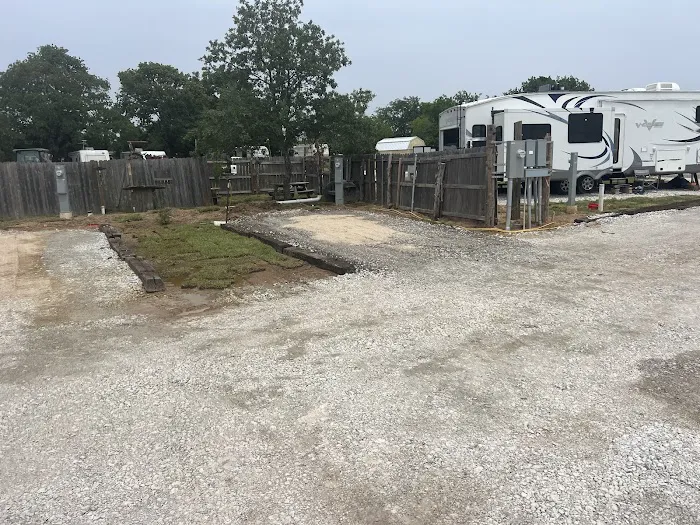 Whitney Finnway RV Park Picture 10