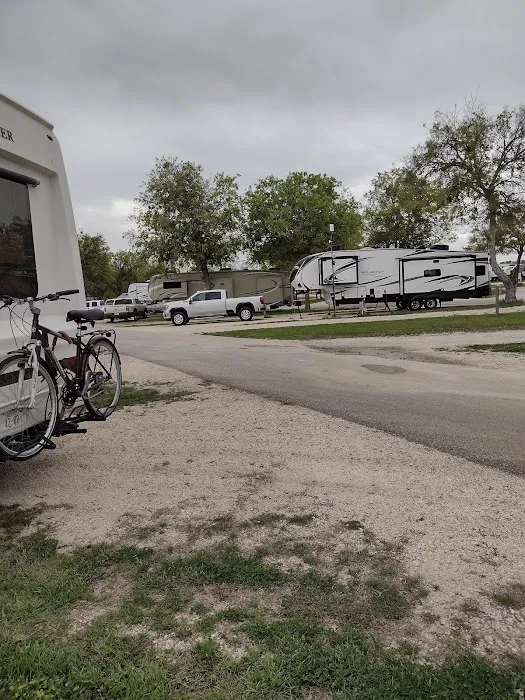 Blue Sky I-35 RV Park Picture 3