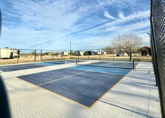 Waco Creekside Resort Picture 9