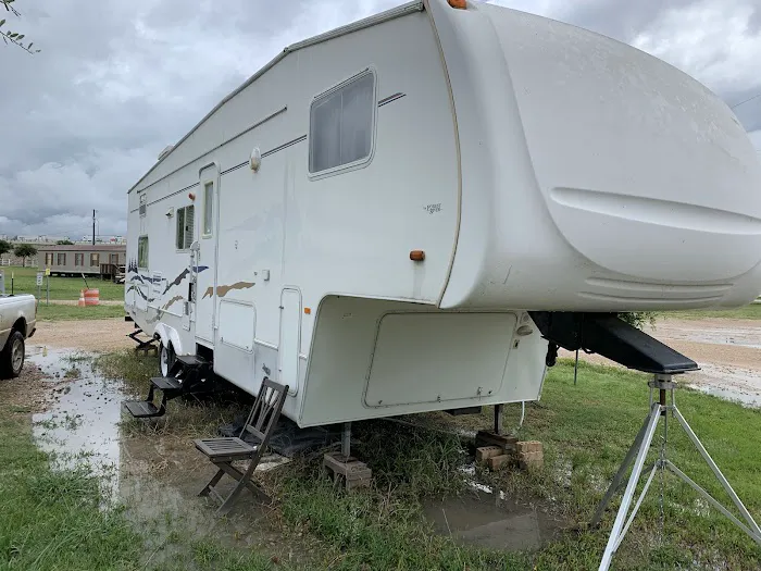 Waco RV Resort Picture 4