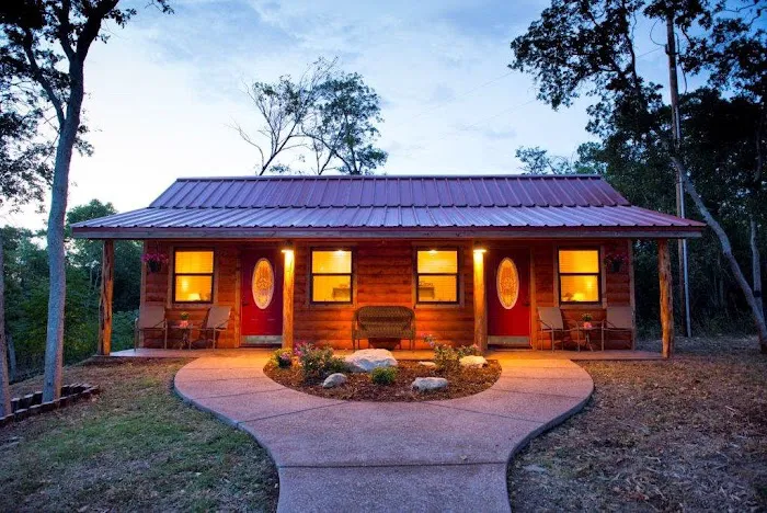 Nicole Creek Cabins and RV Park Picture 5