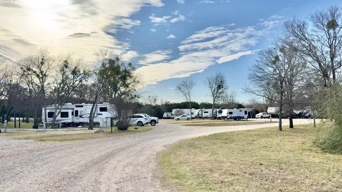 Nicole Creek Cabins and RV Park Picture 8