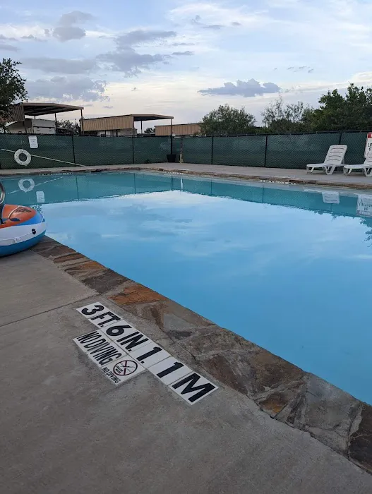 Lazy Oaks RV Park Picture 3