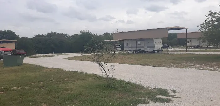 Lazy Oaks RV Park Picture 6