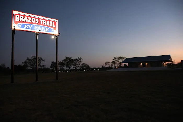 Patriot RV Park - Waco SE Picture 9