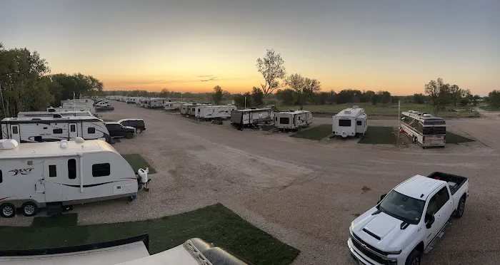 Imagine Communities Waco RV Park Picture 8