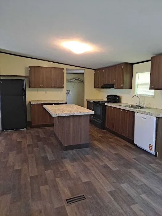 Waco Mobile Home Park Picture 6