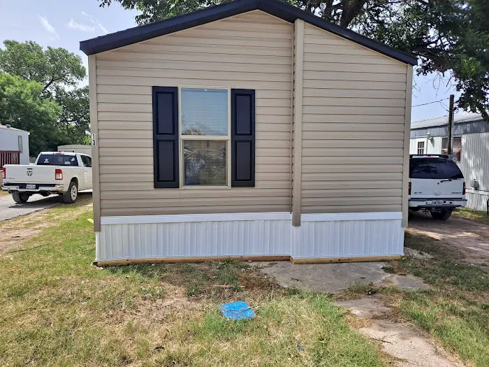 Waco Mobile Home Park Picture 3