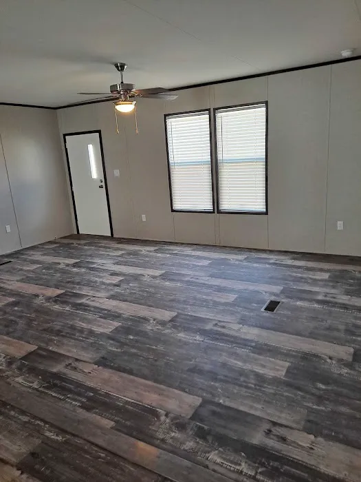 Waco Mobile Home Park Picture 4