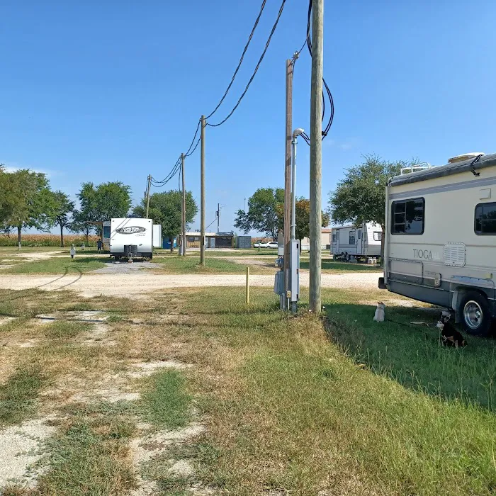 Yellow Rose RV Park Picture 8