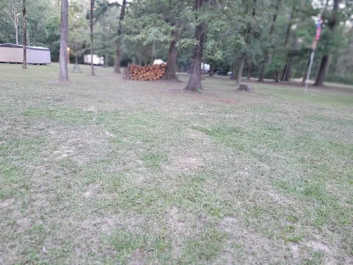 Whispering Oaks RV Park and Campground Picture 4