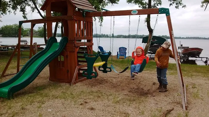 Maple Island Resort - Seasonal Campground ONLY Picture 9