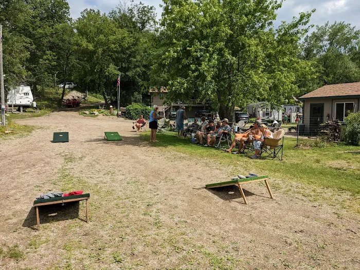 Maple Island Resort - Seasonal Campground ONLY Picture 4