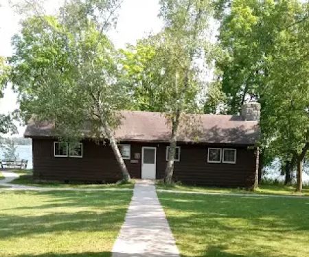 Hidden Lake Modern Group Center