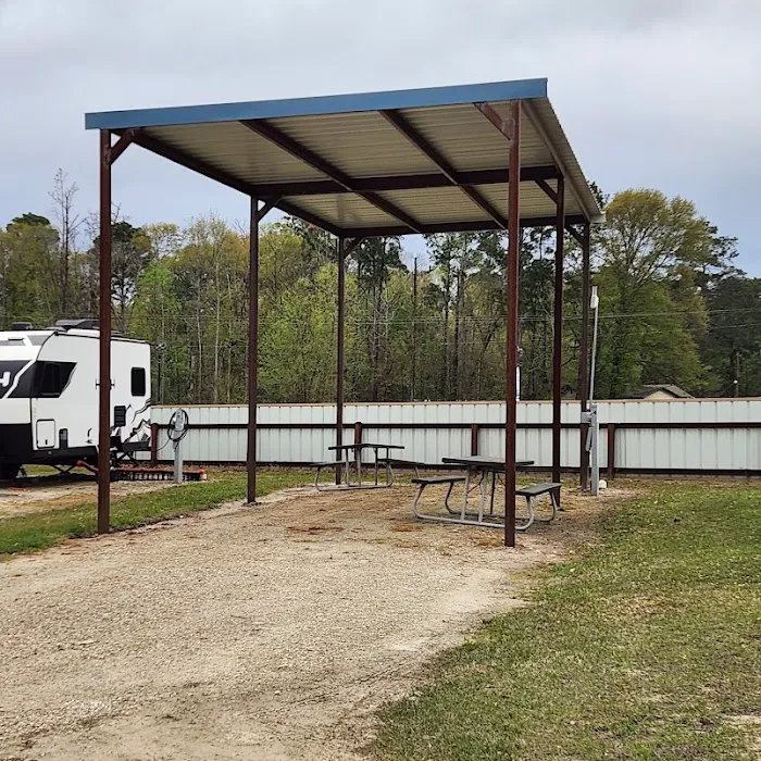 The Good Life RV Park Picture 9