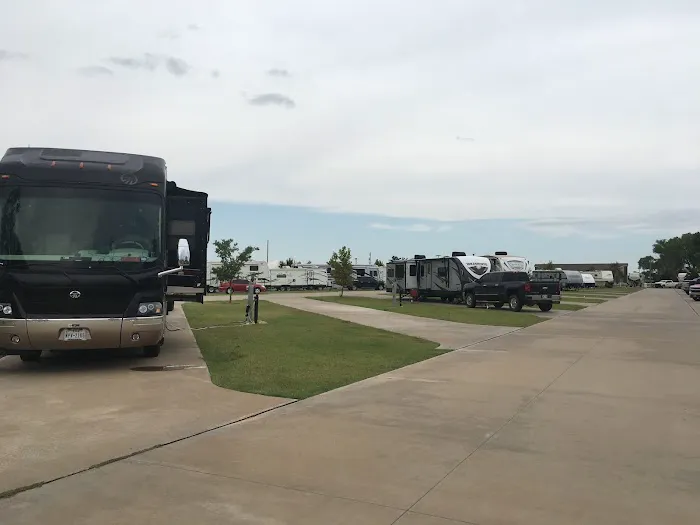 Hanks Trail RV Park Picture 6