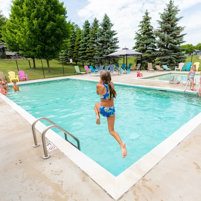 Big Foot Resort Picture 5