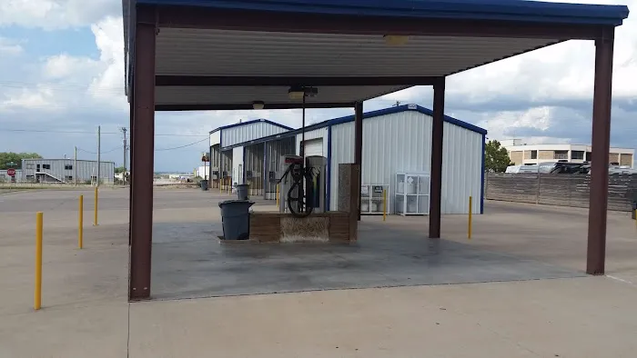 Hang'Em High RV Park Picture 2