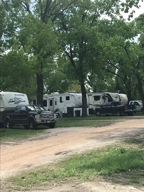 Cottonwood Grove RV Campground Picture 4