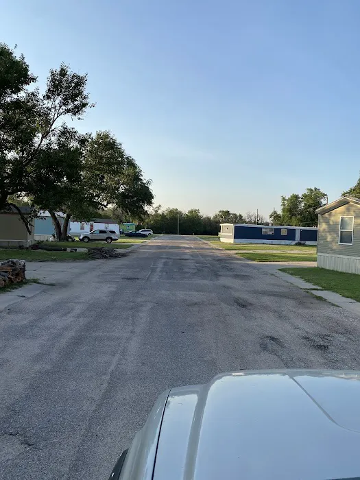 Flamingo Flats Mobile Home & RV Park Picture 3