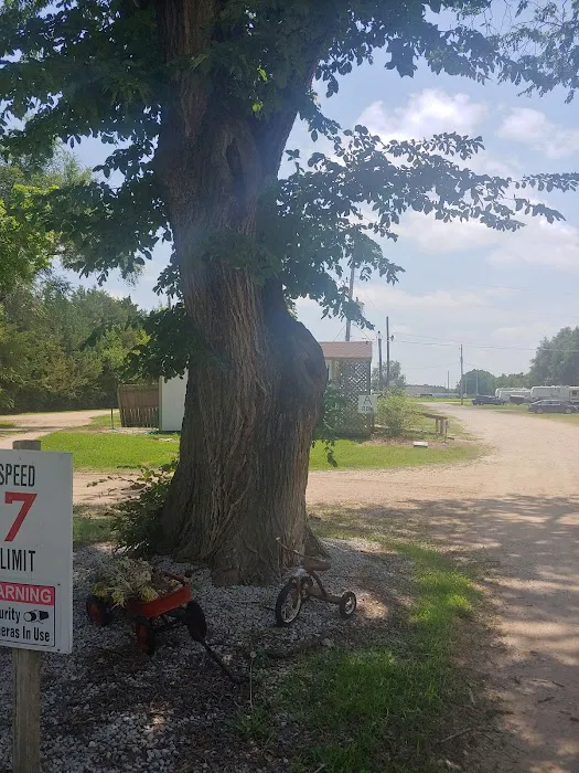 Melody Acres Rv Park Picture 4