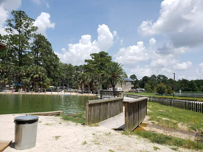 Lakeview Park & Beach Picture 9