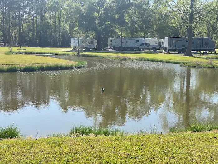 Quiet Oaks RV Park Picture 2