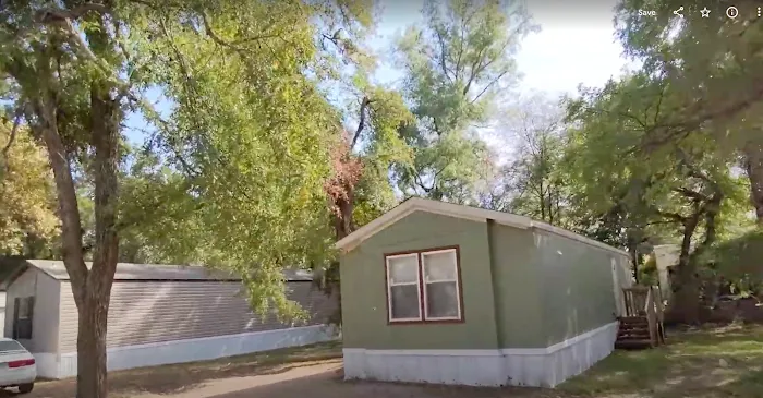 Oaklawn Mobile Home Park Picture 6