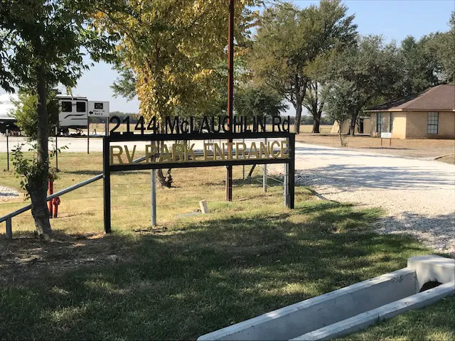 E Double H RV Park at Waco Lake Picture 9